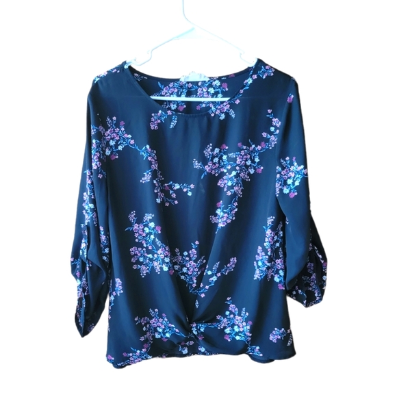 Pink Republic Tops - Pink republic medium floral blouse loose long sleeve flowy black dress top